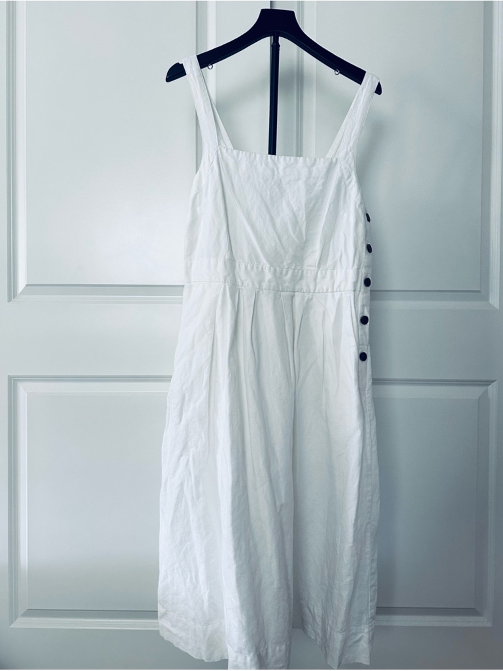 Women’s GAP Sleeveless White Midi Dress with Side Buttons Size 14